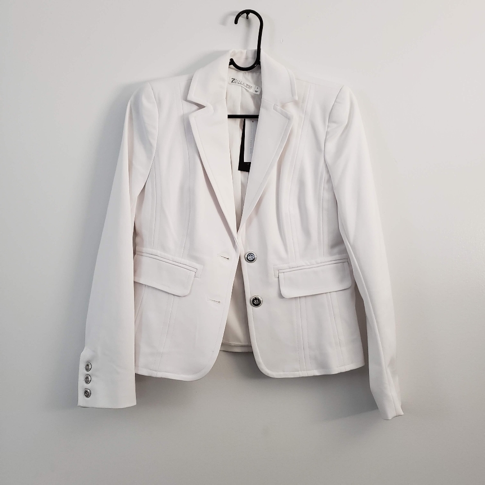 New York & company white blazer, size 2